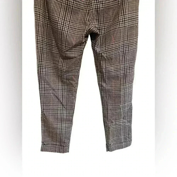 CAbi #573 Down To Earth Plaid Hatter Crop Cuffed Stretch Pant Brown - Picture 5 of 10